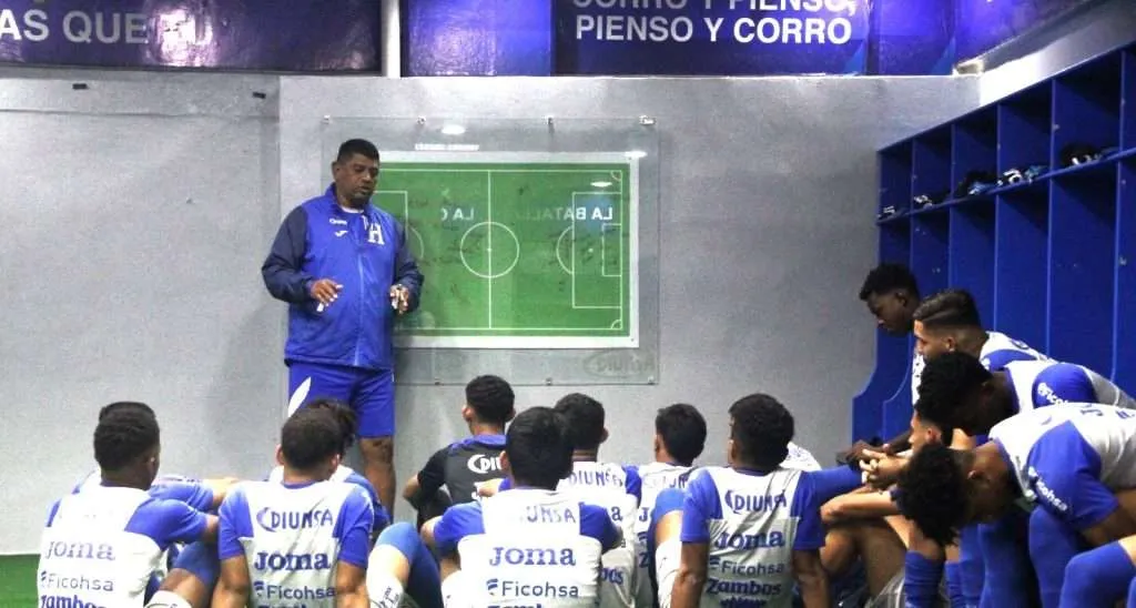 Selección Sub-17 se preparan para el Premuldial