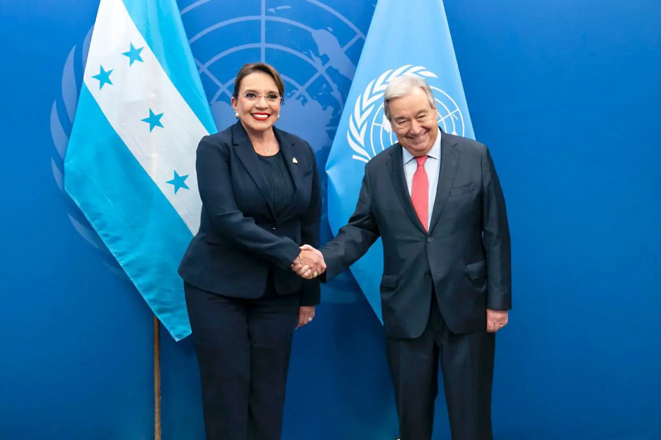 La mandataria hizo la entrega a António Guterres en Nueva York