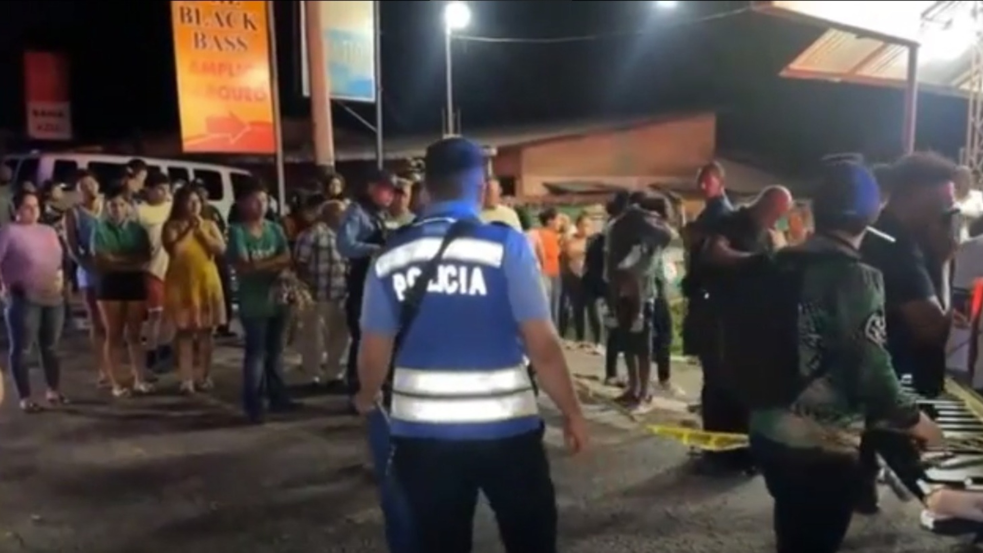 Revelan video de padre intentando revivir a su hija que murió en accidente de lancha en el Lago de Yojoa