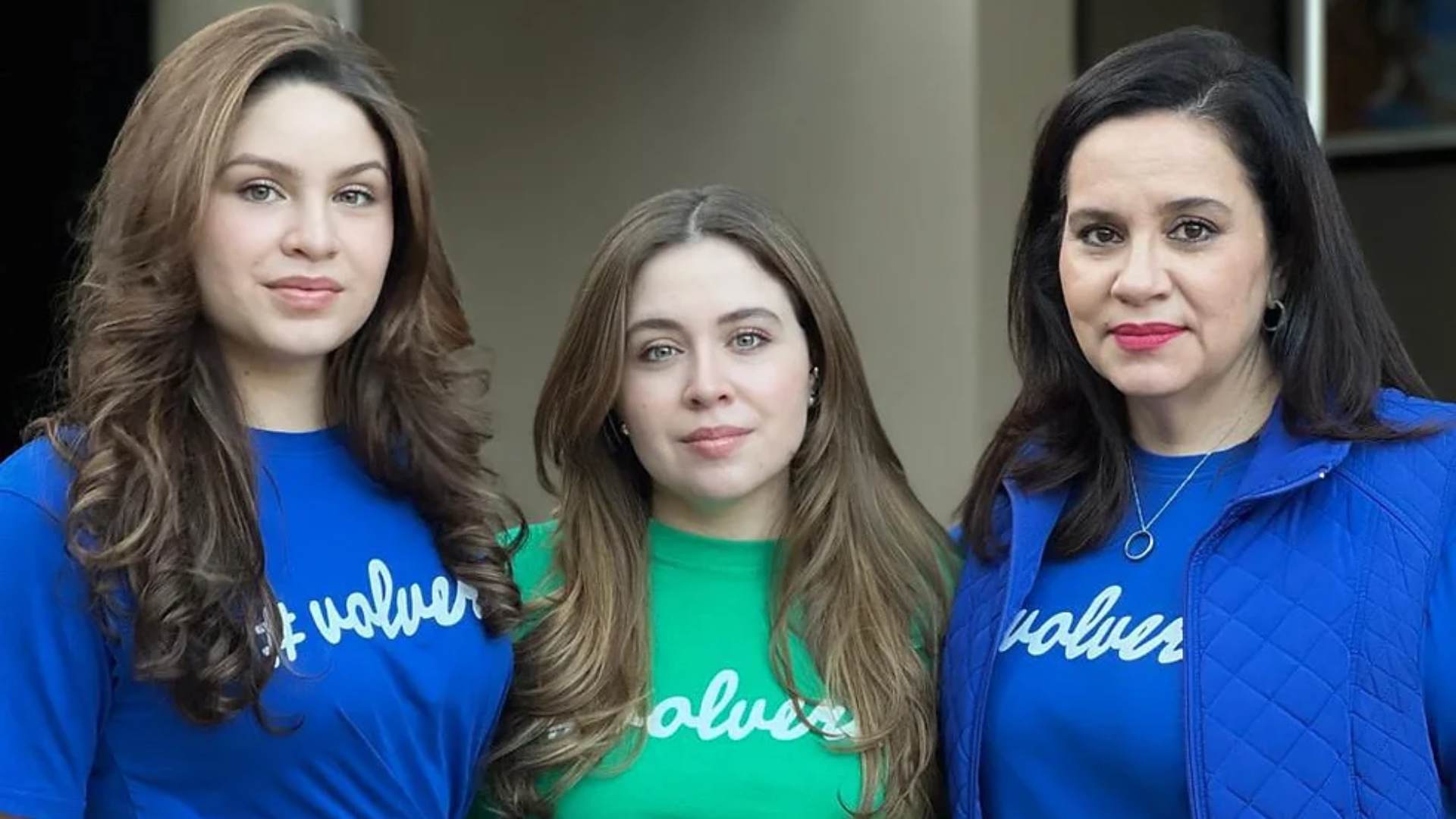 Hijas de Juan Orlando Hernández en nuevo video con Ana García