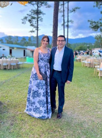 Carolina lanza rompe el silencio y revela porque se vistió de novia