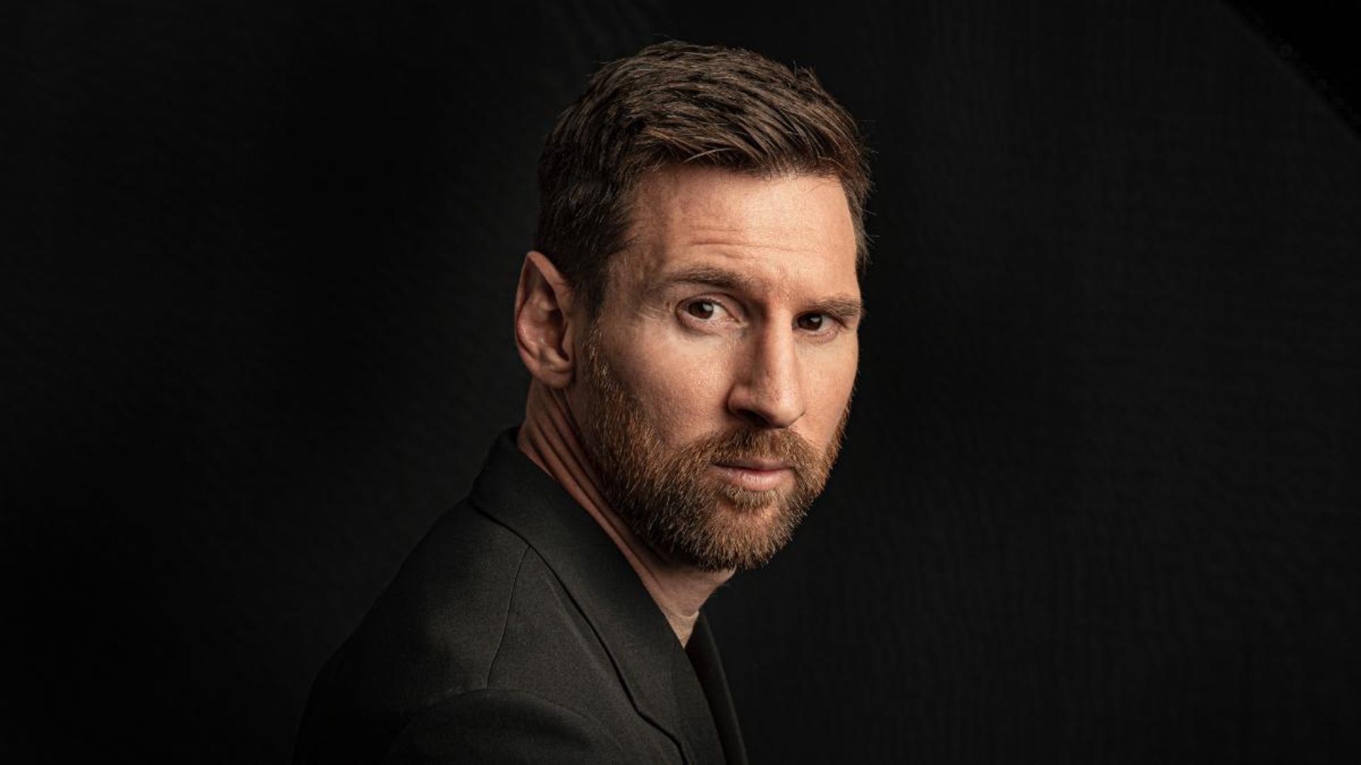 Lionel Messi, estrella del Inter Miami, se adentra en el mundo del entretenimiento con el lanzamiento de ‘525 Rosario’, una nueva productora global que promete revolucionar la industria.