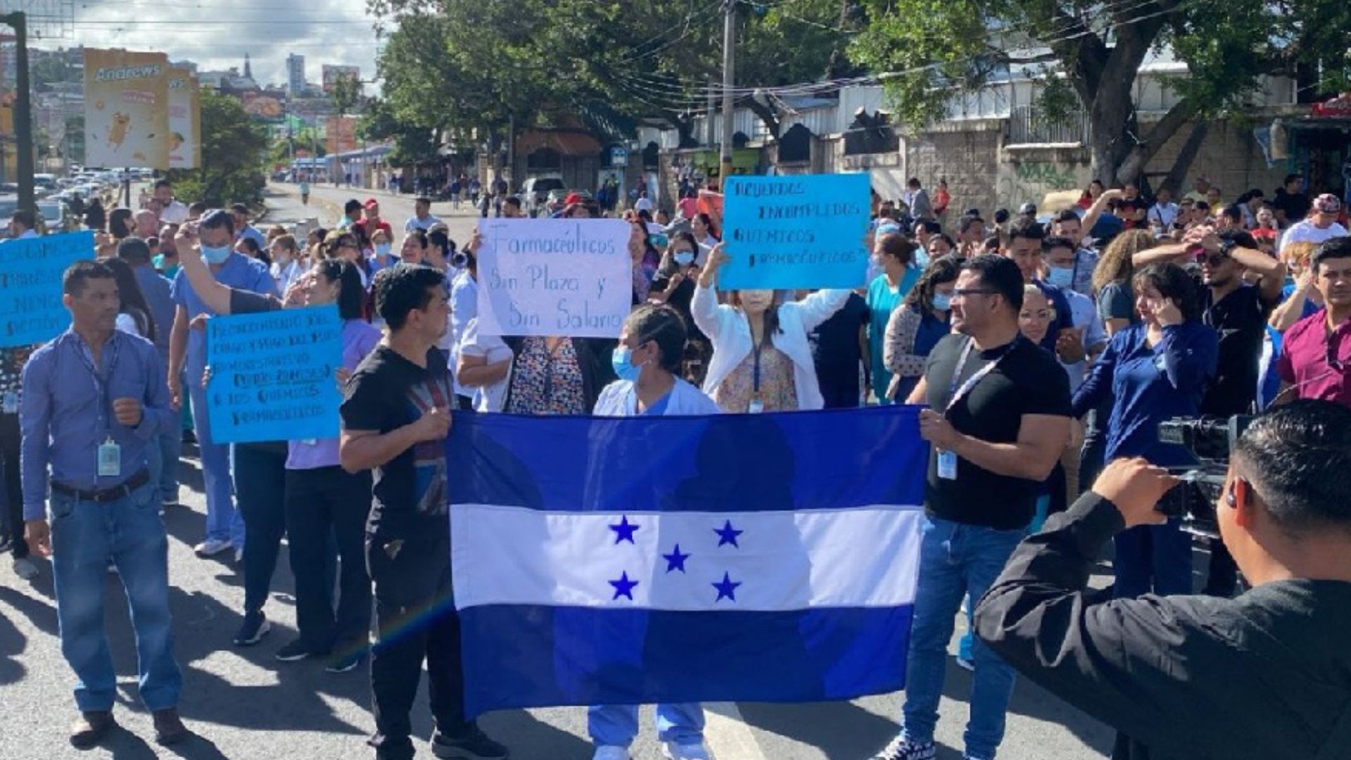 empleados del Hospital Escuela