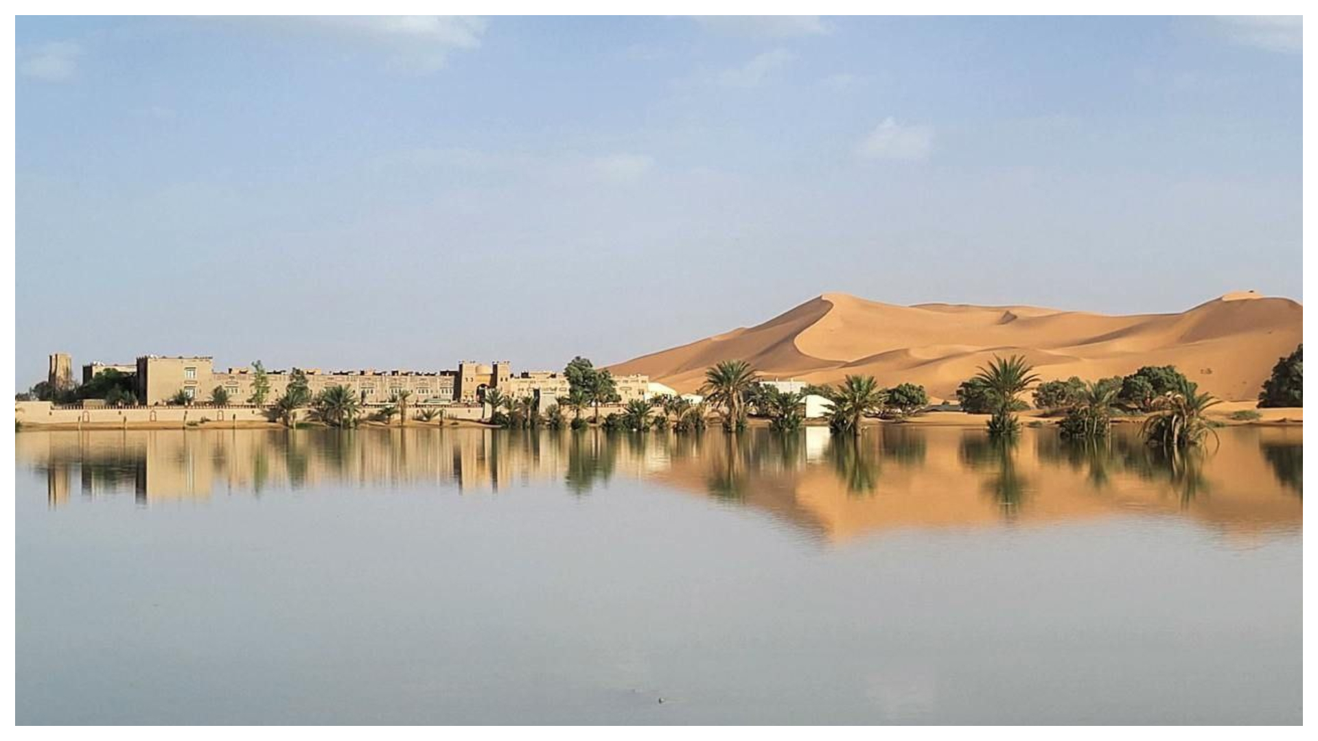 Desierto del Sahara inundado.