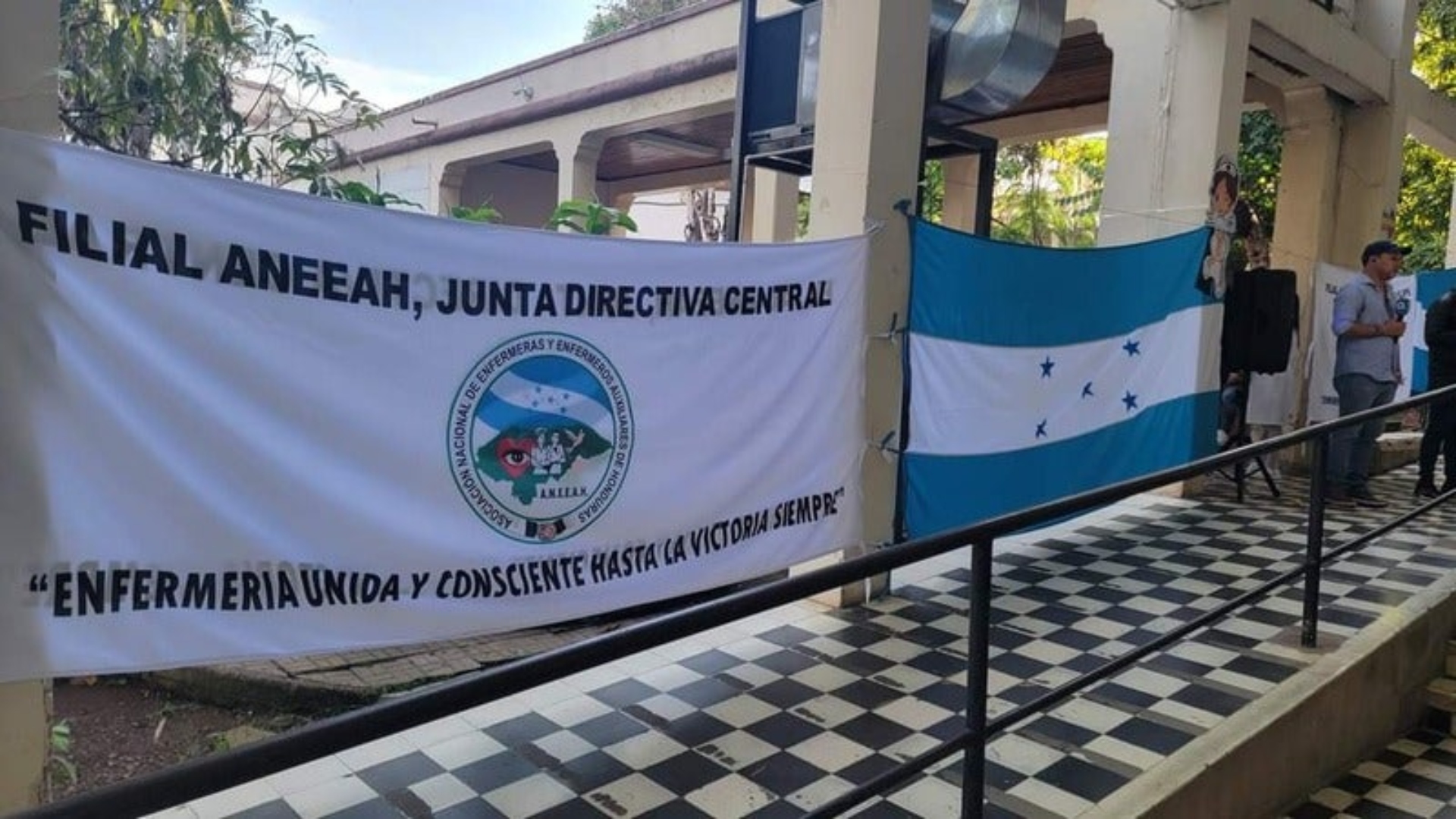 Enfermeras auxiliares inician paro a nivel nacional por incumplimiento de acuerdos