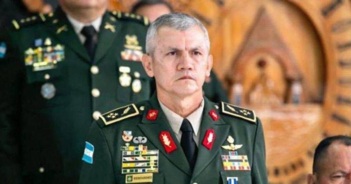 Jefe de la Fuerzas Armadas de Honduras es criticado por dar declaraciones sobre la Ley de Justicia Tributaria