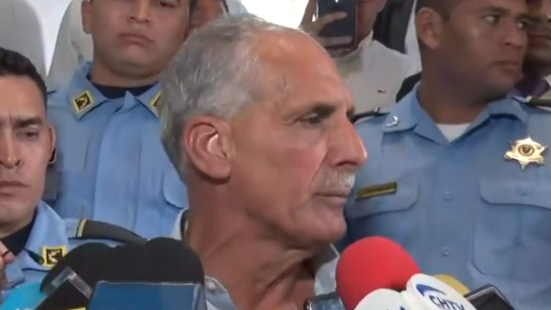 Nasry Asfura tras salir de audiencia de declaración de imputado