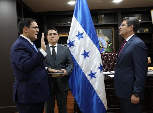 Emiten notificación roja contra Lisandro Rosales excanciller de Honduras  