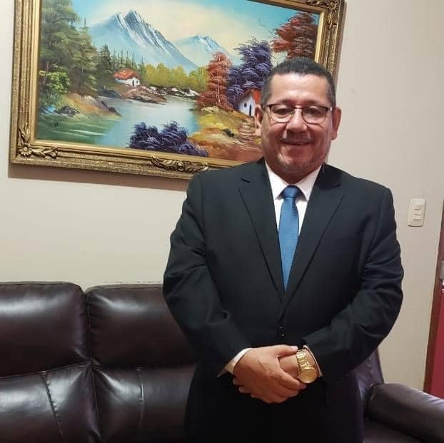 Patrulla policial atropella a exoficial en la CA-5