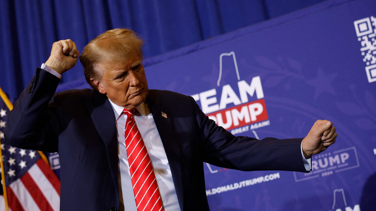 ¿Donald Trump viajero en el tiempo? La toría que tiene a todos pensando