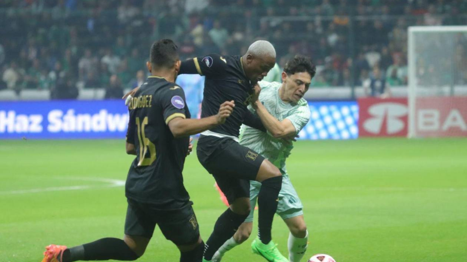 Esto le espera a Honduras luego de la terrible derrota en el Nemesio Diez ante México