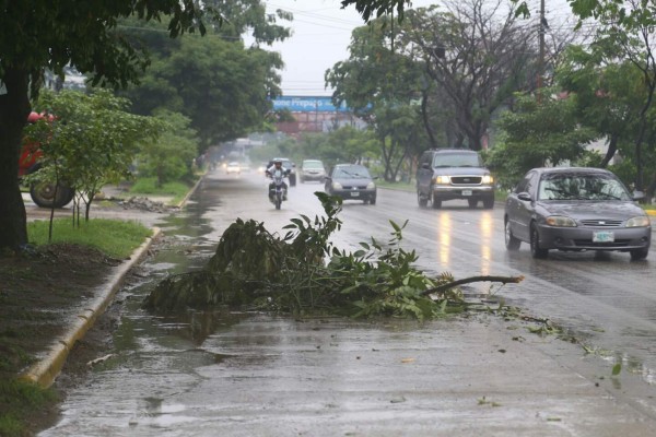 Copeo advierte que lluvias y bajas temperaturas persistirán en Honduras durante el fin de semana