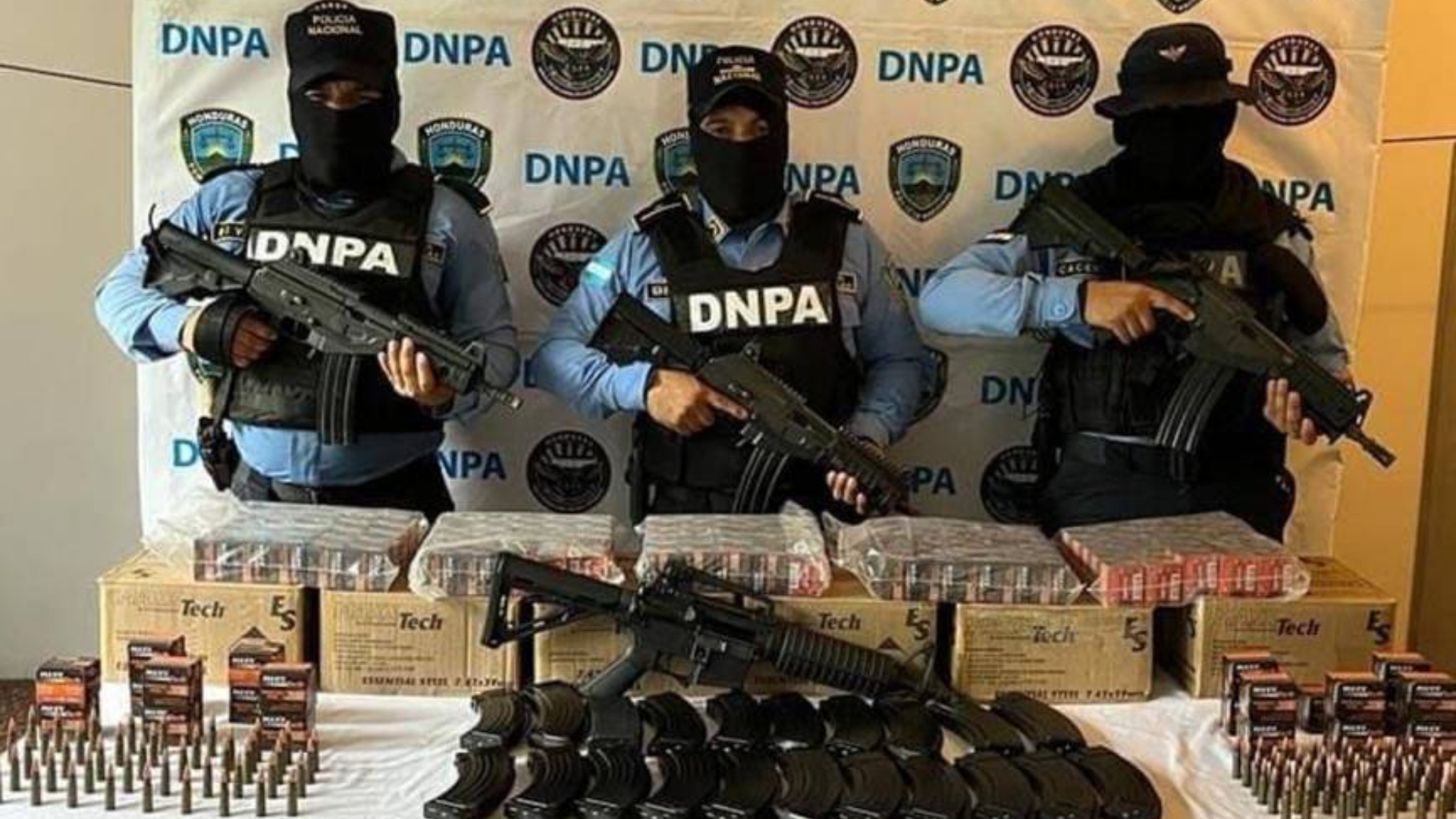 Policía hace frente al narcotráfico