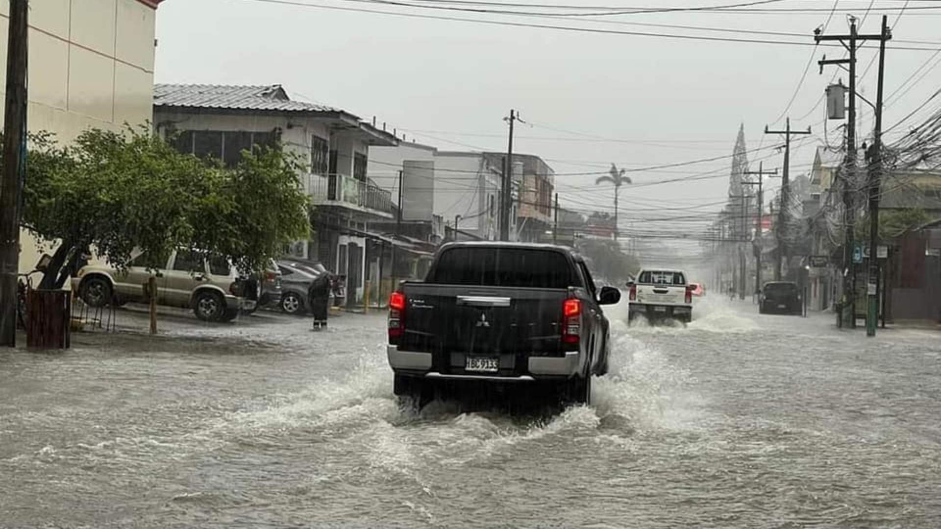 Lluvias en la zona norte de Honduras desatan alertas