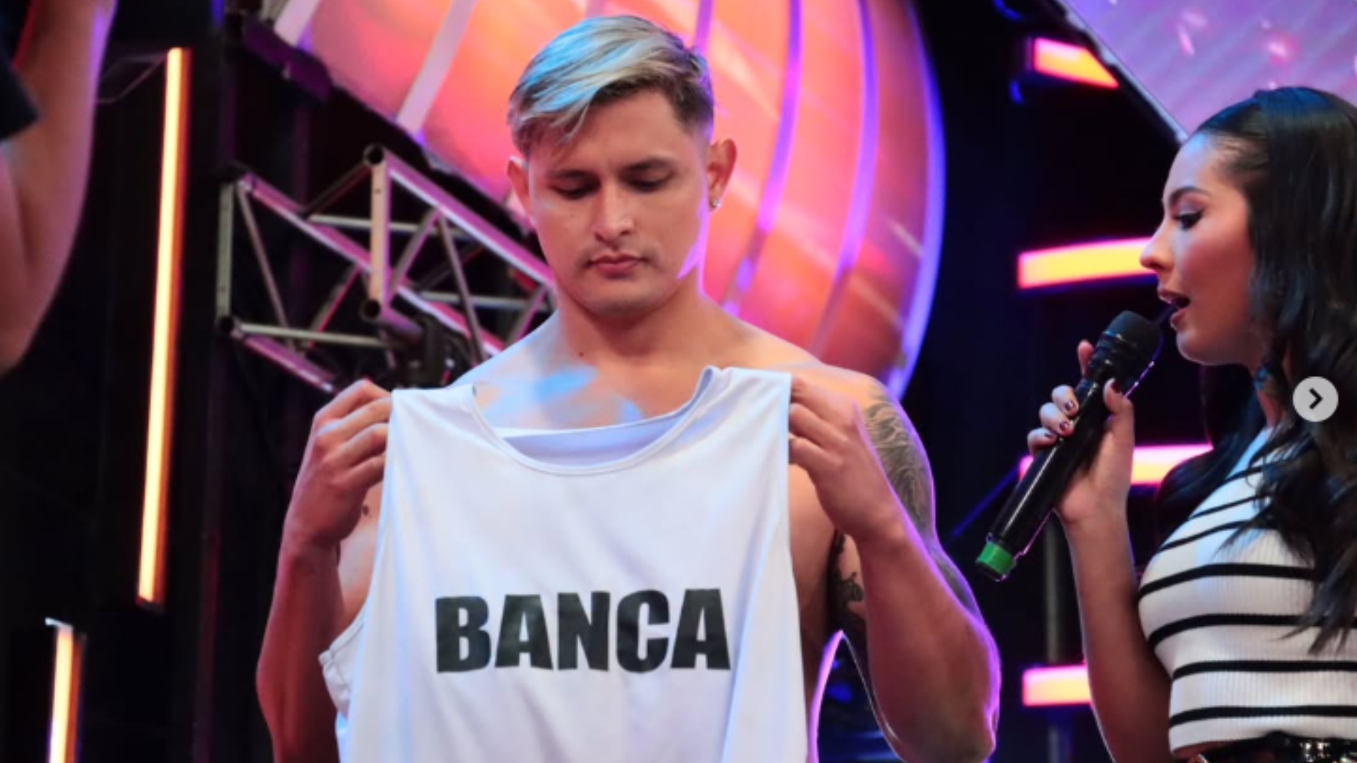"Jefry es como la selección, solo a pasear fue" | Fanáticos de Calle 7 arrementen en contra del hondureño