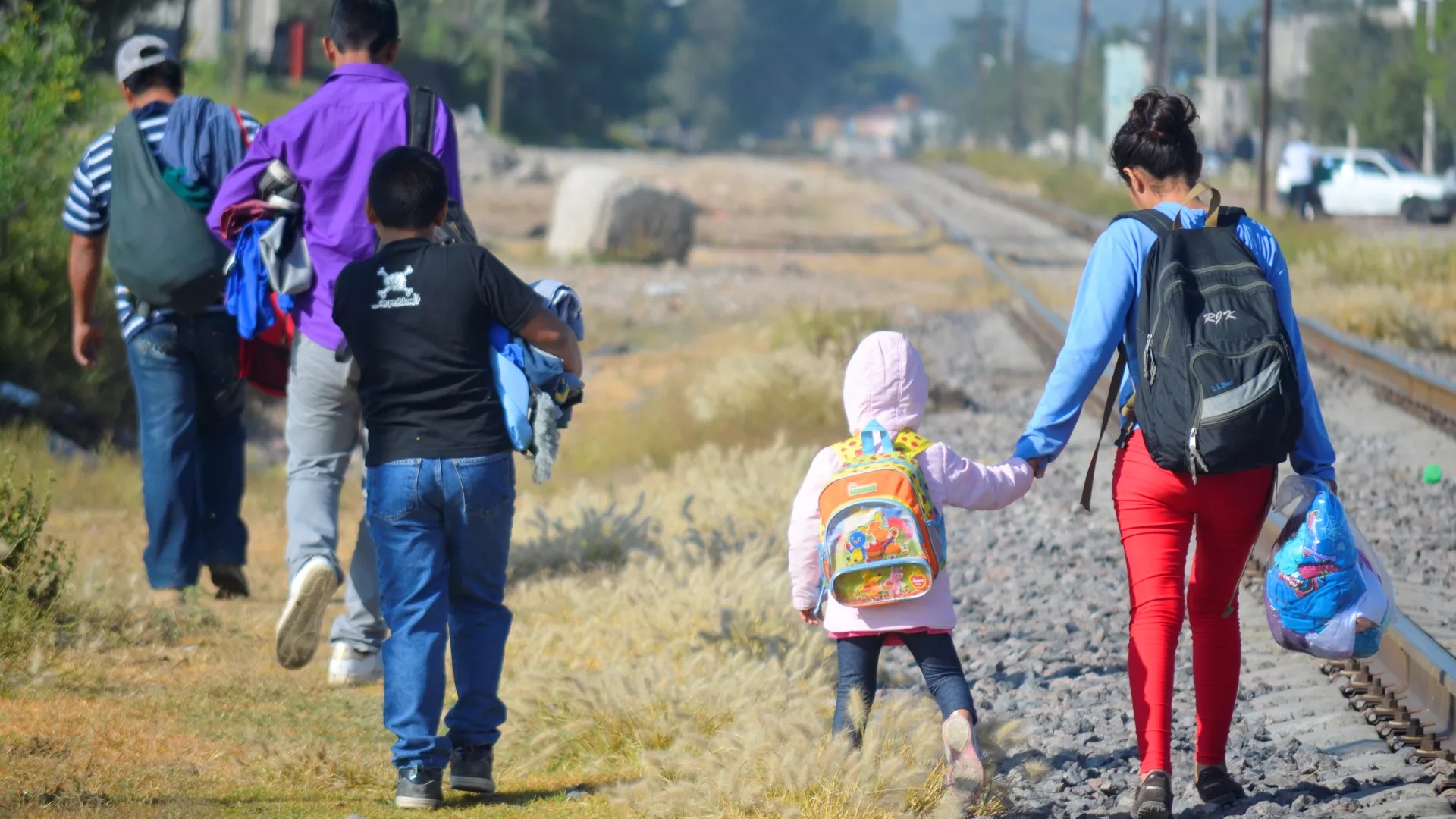 Donald Trump podría enviar a migrantes a otros países