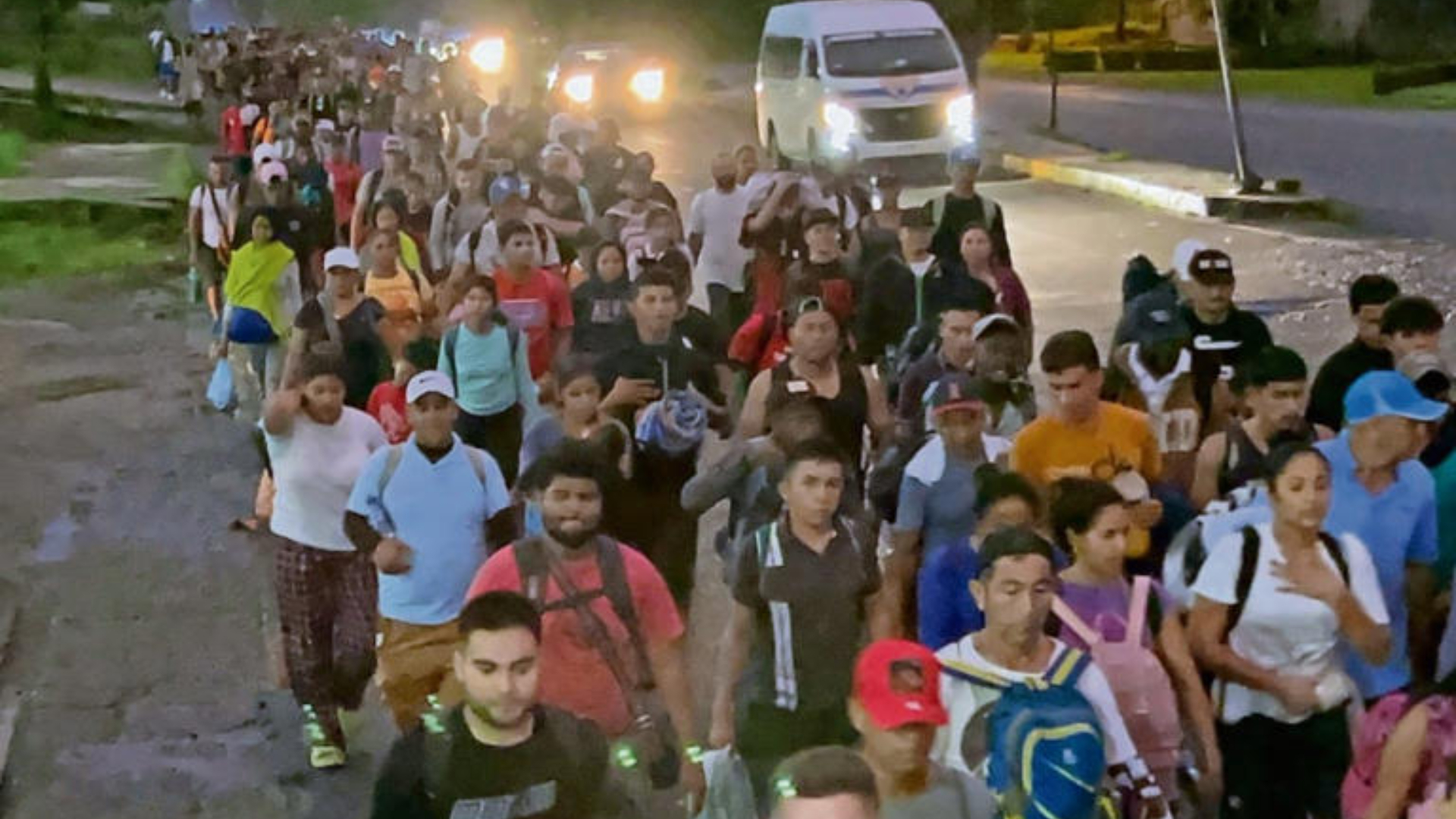 El Instituto Nacional de Migración desmanteló a cientos de migrantes en caravana