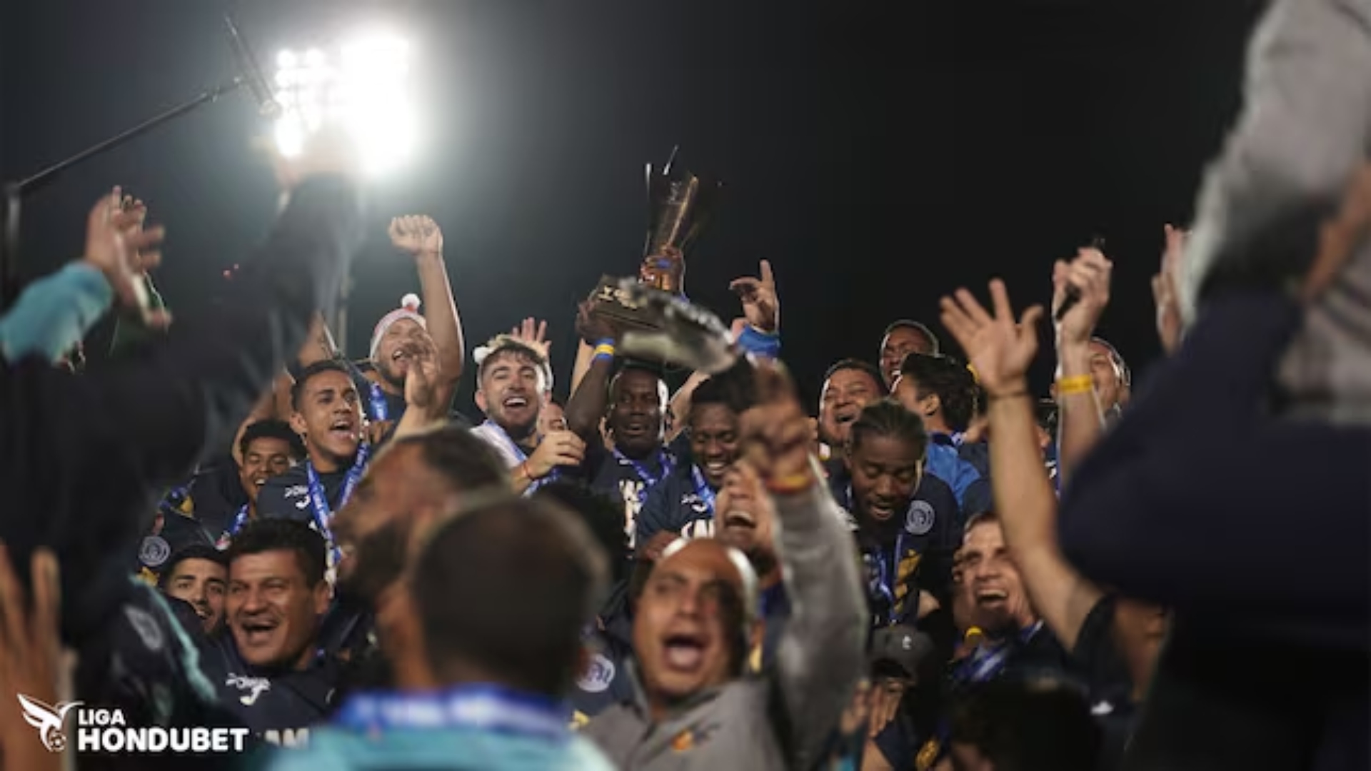 Motagua celebra a lo grande tras quedar campeón de la Liga Nacional frente a Olimpia
