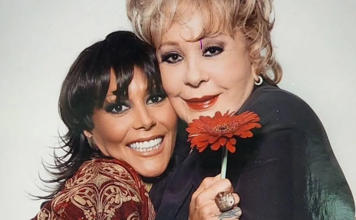Alejandra Guzman hace diamante con restos de Silvia Pinal