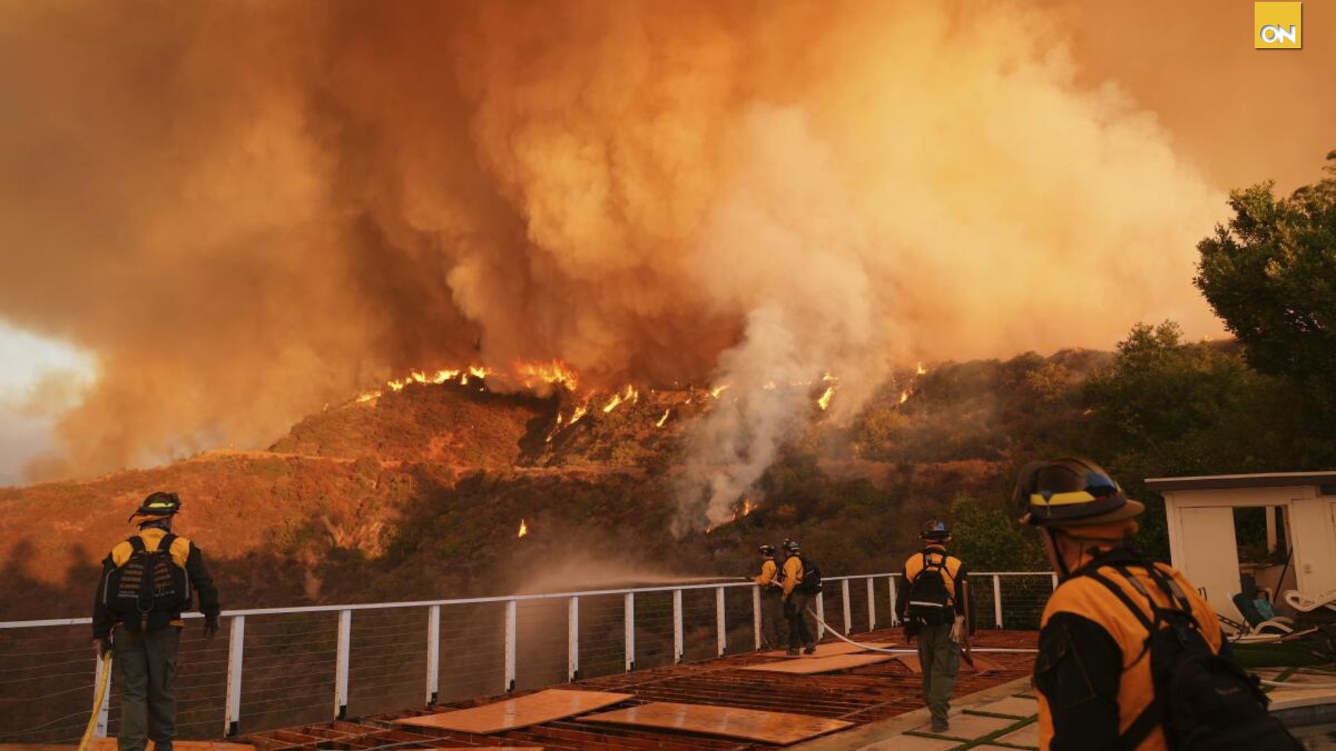 Asciende a 24 el número de muertos por incendios en California