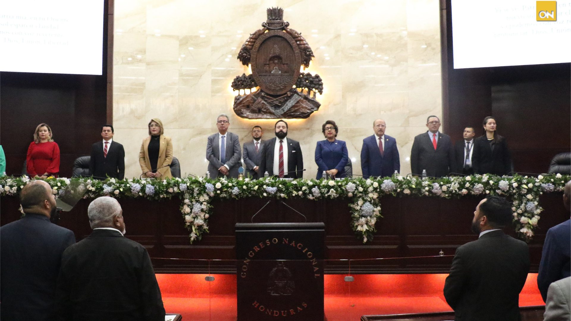 Con fuerte confrontación entre fuerzas políticas y sin aprobar presupuesto fue instalada última legislatura de Honduras