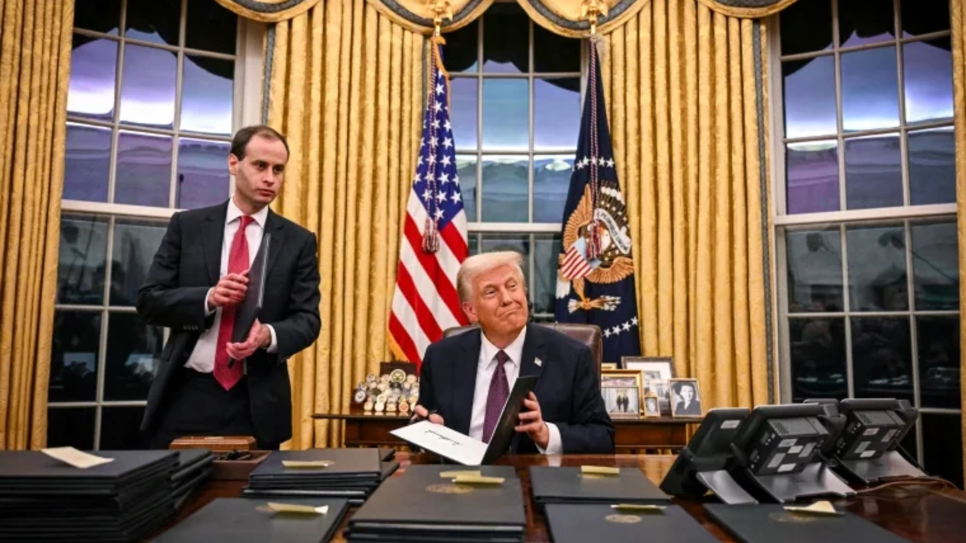 Cuáles fueron las primeras órdenes ejecutivas que firmó Trump al asumir la presidencia