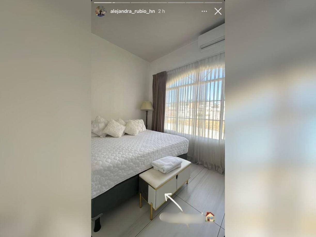 ¿Todo patrocinado? Alejandra  Rubio comparte fotografías de su lujosa casa y le llueven críticas 