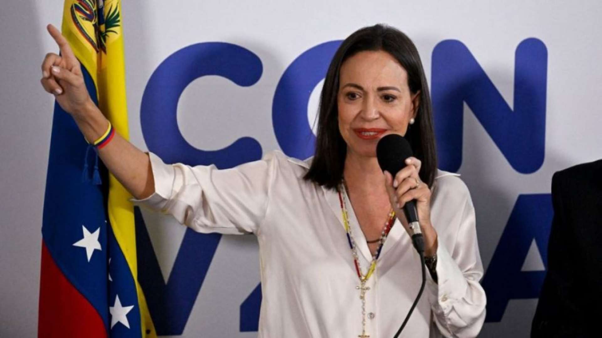 “Han rodeado la casa de mi mamá”: María Corina Machado denuncia en las redes sociales