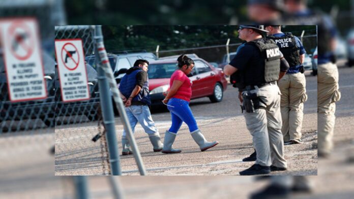 ¿Qué hacer durante una redada de migrantes en Estados Unidos? Estos son tus derechos