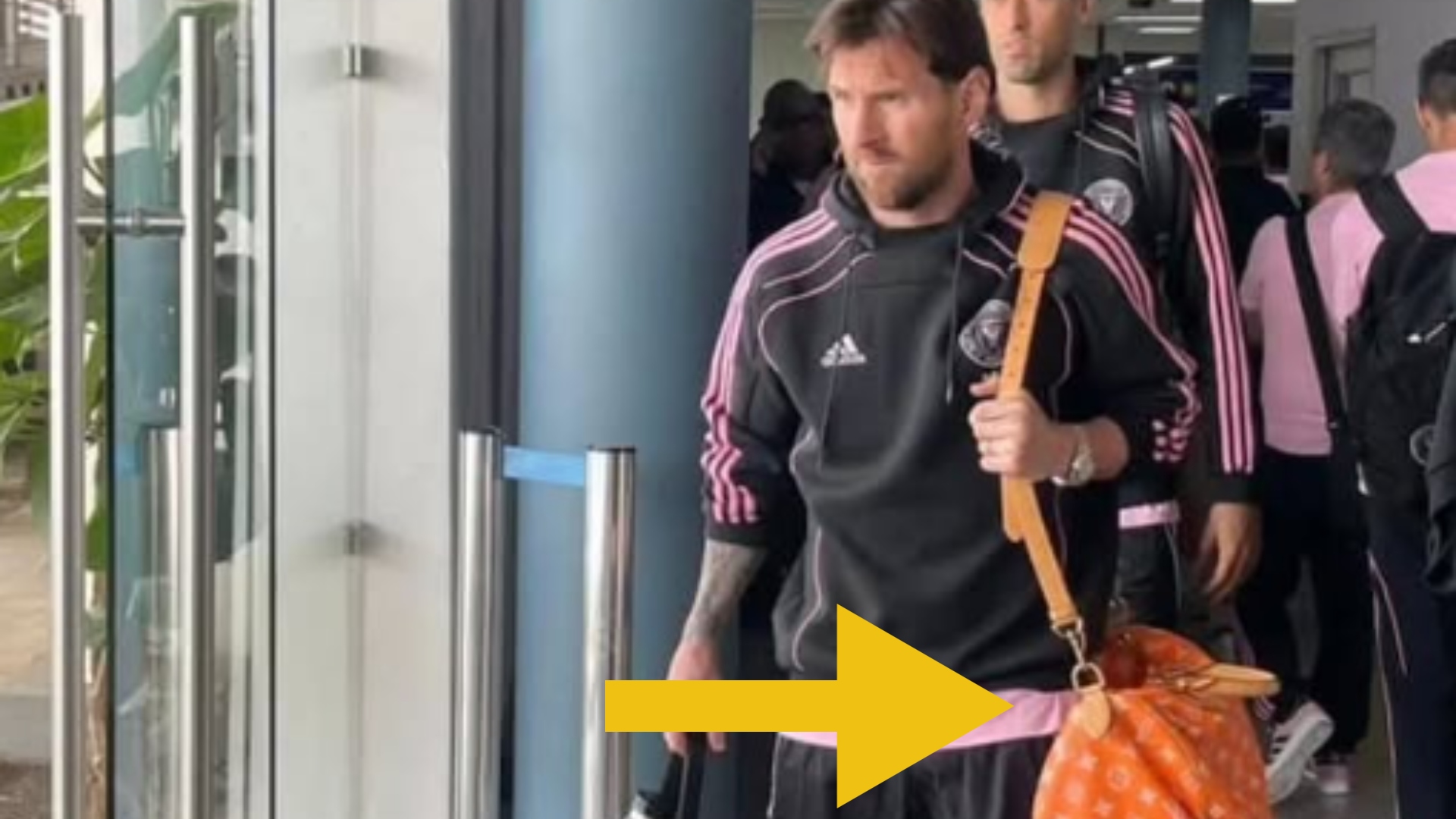 Las lujosas prendas valoradas en millones de lempiras con las que Messi viajó a Honduras