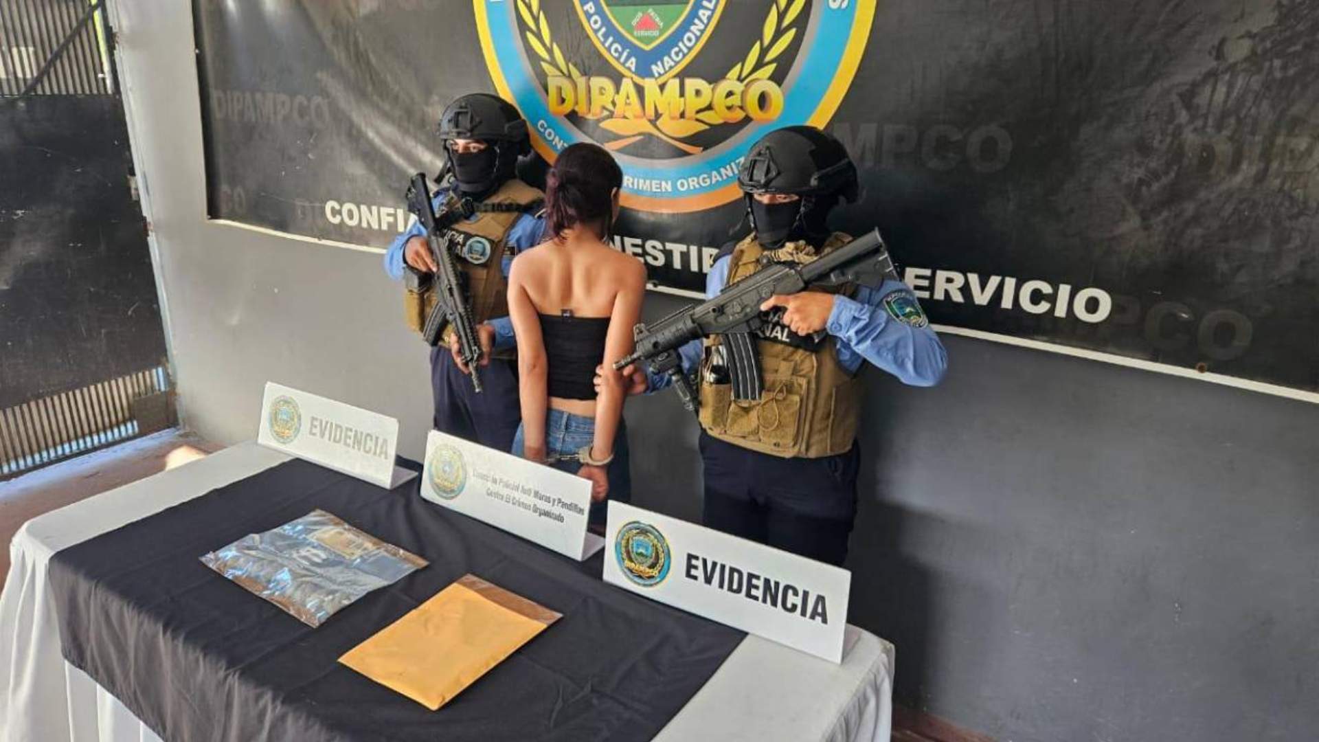 Fotos de 'Paty' presunta integrante de la MS-13 desatan furor en redes sociales