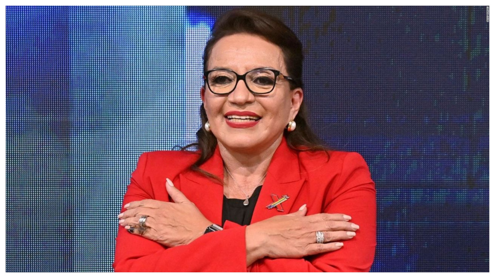 Mandataria Xiomara Castro llegó a Montevideo para asistir a la toma de posesión del presidente uruguayo