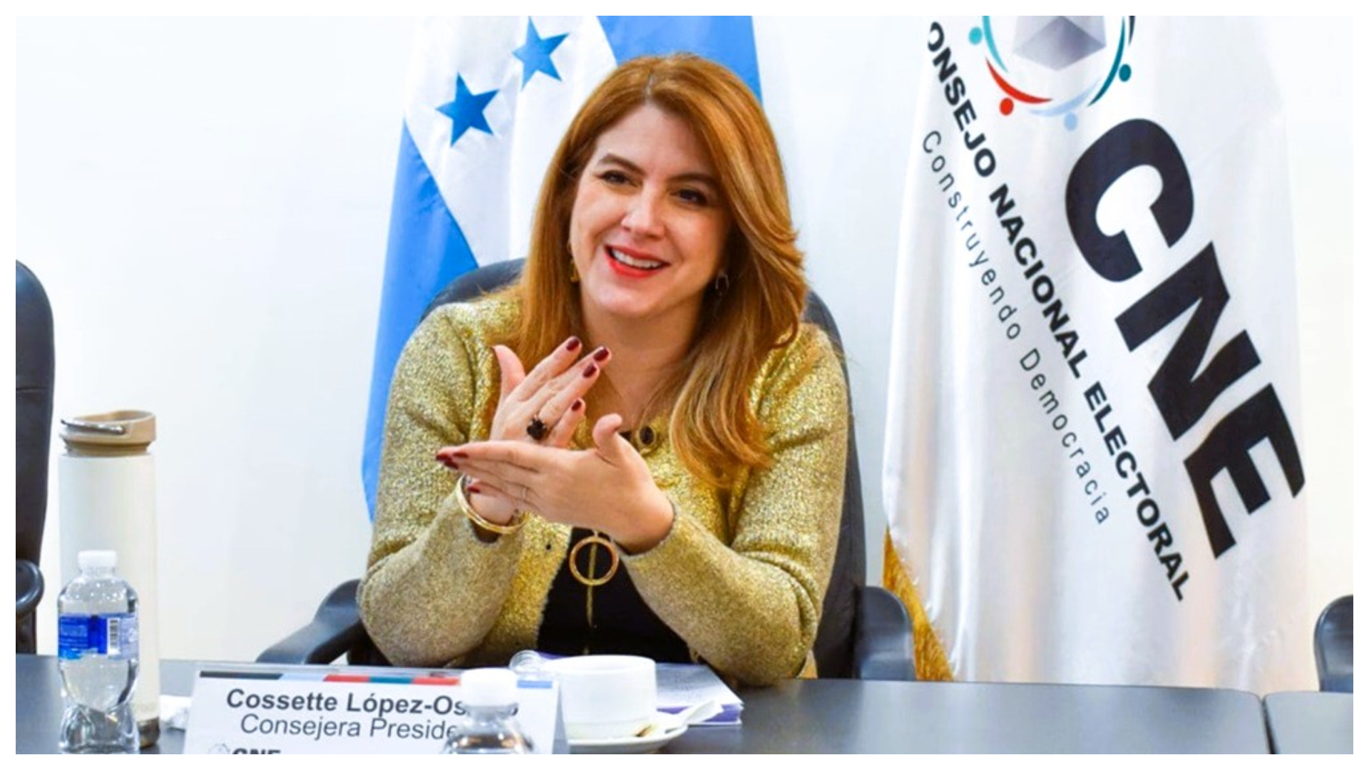 Presidenta del CNE Cossette López advierte a empresas que participan en procesos de licitación que no pueden ejercer presiones para inducir al organismo a favorecerlos