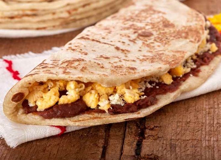 Mexicano critica las baleadas "Son comida para chancho"