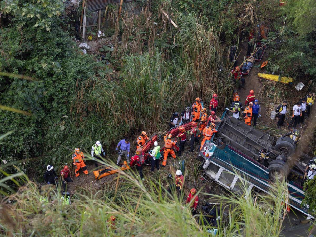 En video captan los minutos antes del accidente del bus de Guatemala que ya deja 53 fallecidos