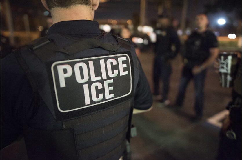 ¿Qué pasará con los niños migrantes detenidos en las redadas de ICE?