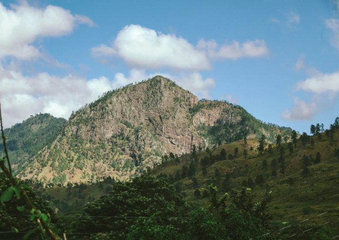 “Está maldito”: La aterradora historia del cerro embrujado de Danlí