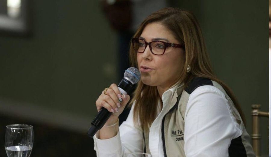 Ana Paola Hall