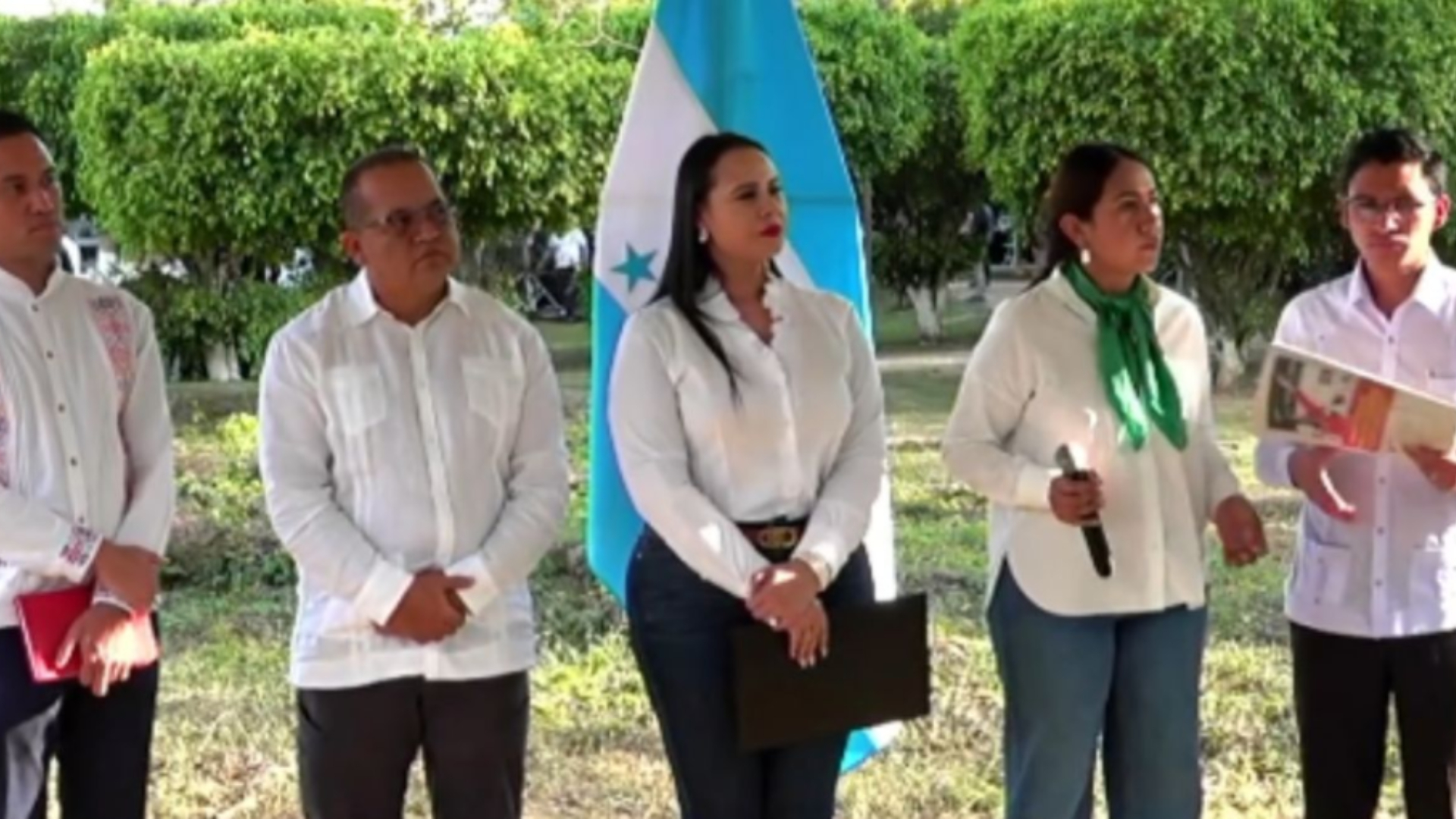 El Consejo de Ministros se reunió en Olancho para ofrecer su apoyo a Rixi Moncada y Roosevelt Hernández