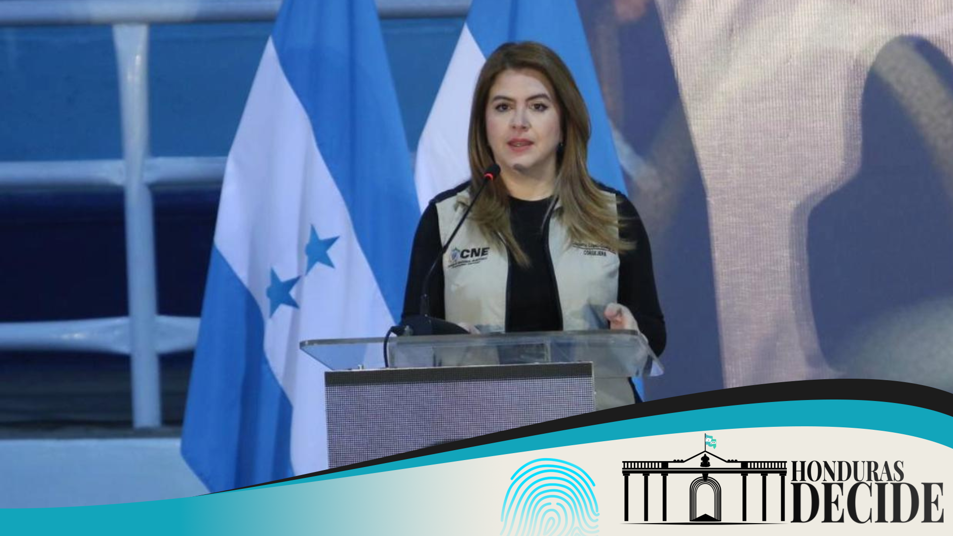 Oposición política Cossette López