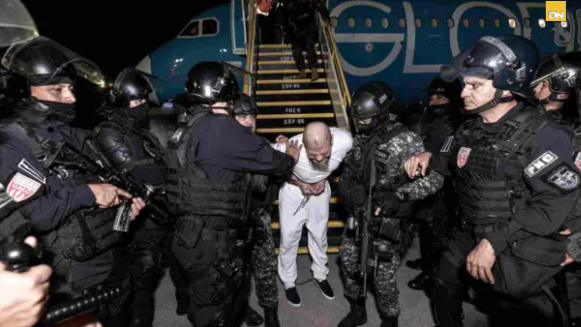 Trump invoca una ley de 1798 para deportar a venezolanos a El Salvador, una medida no aplicada desde la Segunda Guerra Mundial