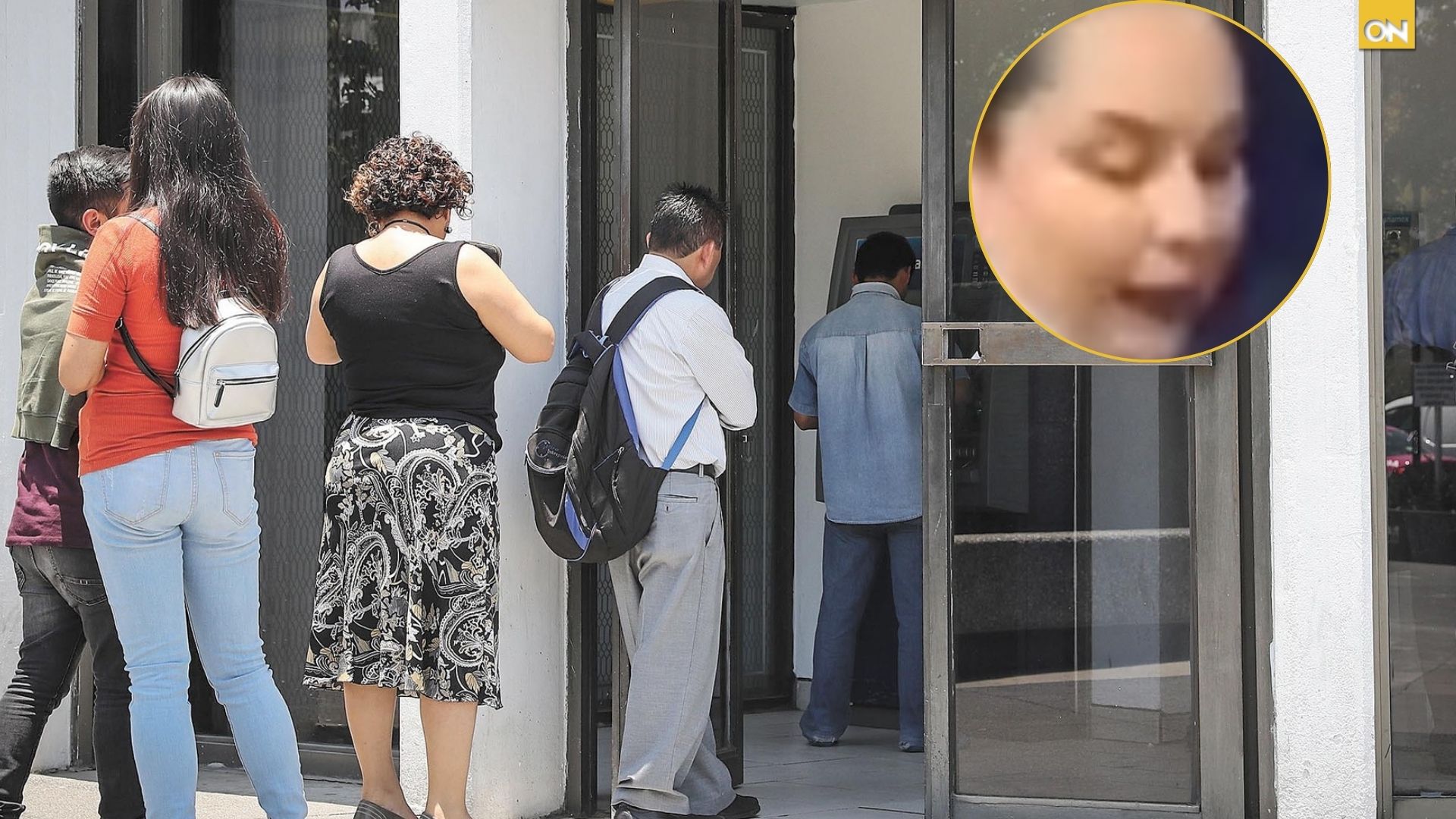 Cajera bancaria