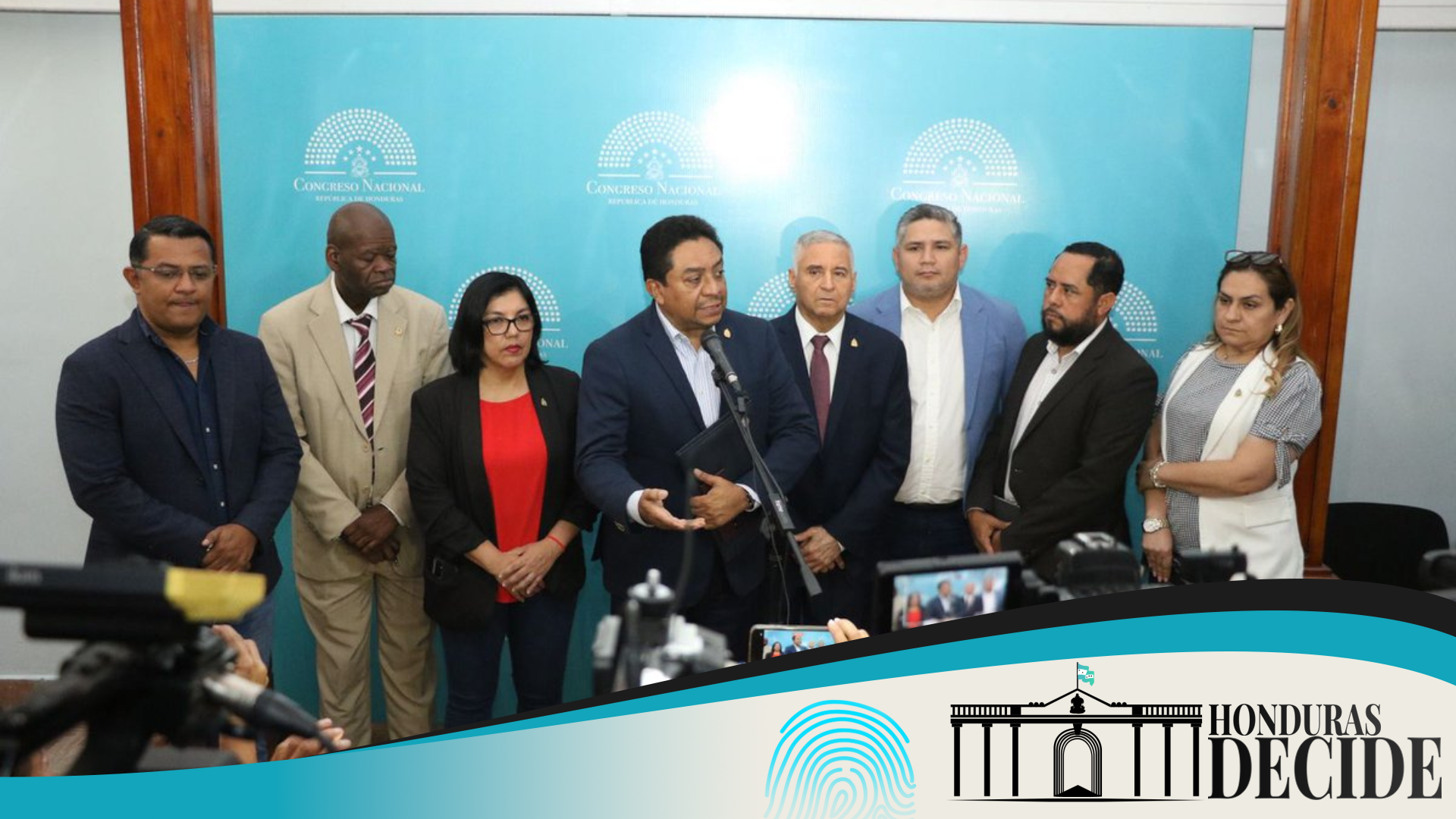Reacciones divididas Comisión Especial
