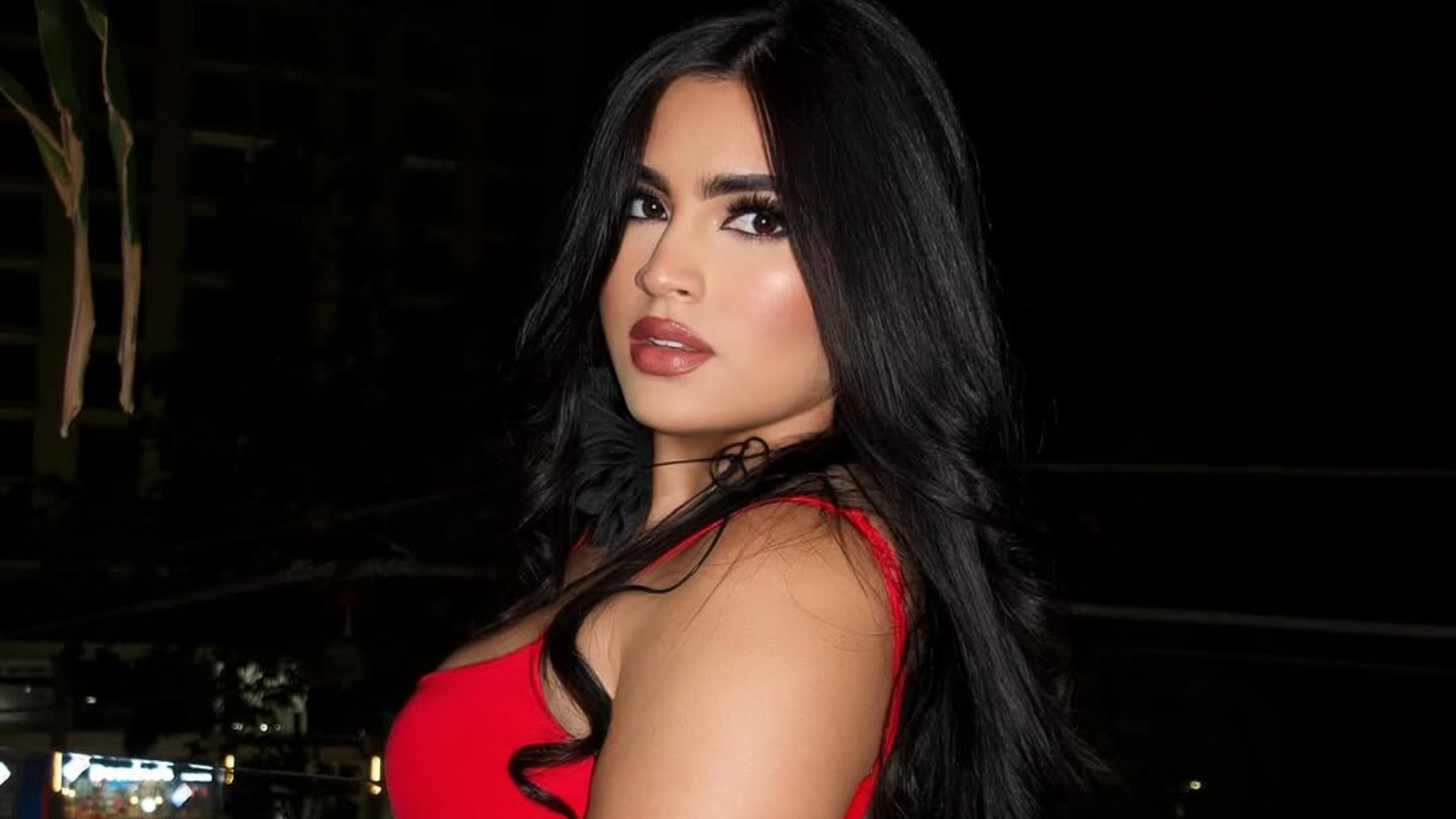 Roxanna Somoza habría viajado a México para encontrarse con un fan, según revelaciones de Lesly Moya