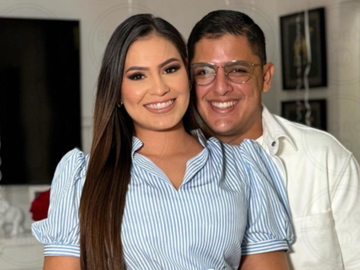 Alejandra Rubio Fumando