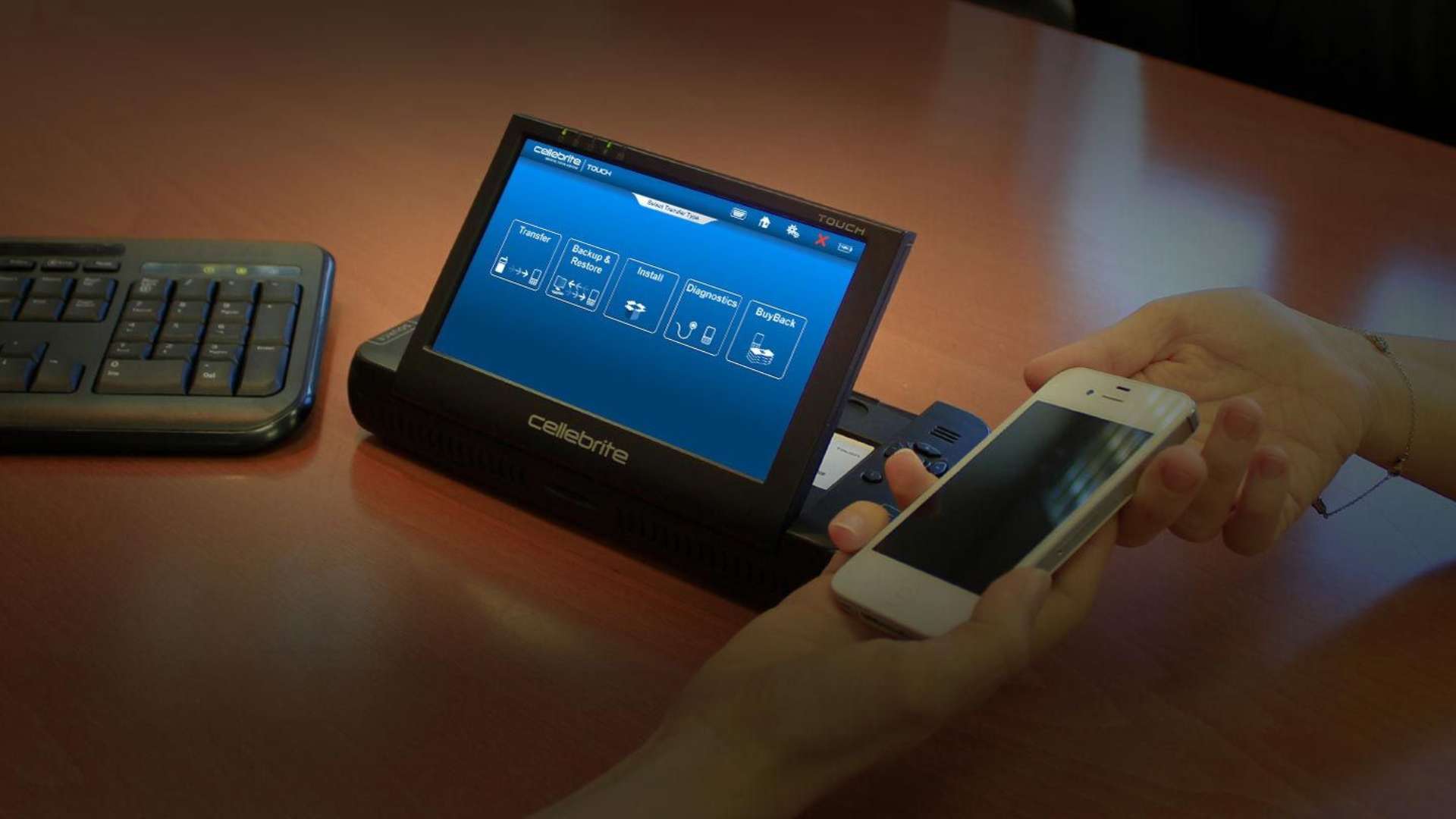 Emplean uso de software para acceder a teléfonos en investigaciones criminales en Honduras