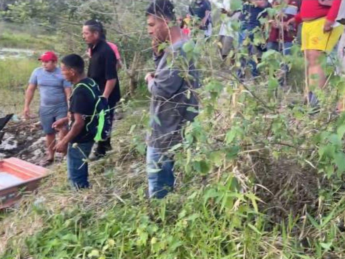 Identifican a jóvenes que murieron ahogados tras volcarse balsa en el Lago de Yojoa