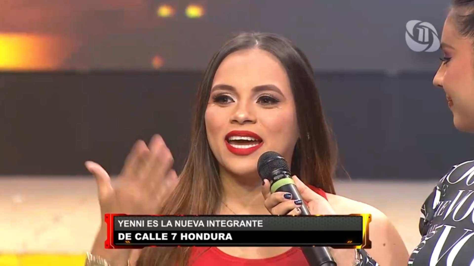 Yenni Pataky regresa a Calle 7 Honduras con fuerza renovada para reforzar al equipo rojo