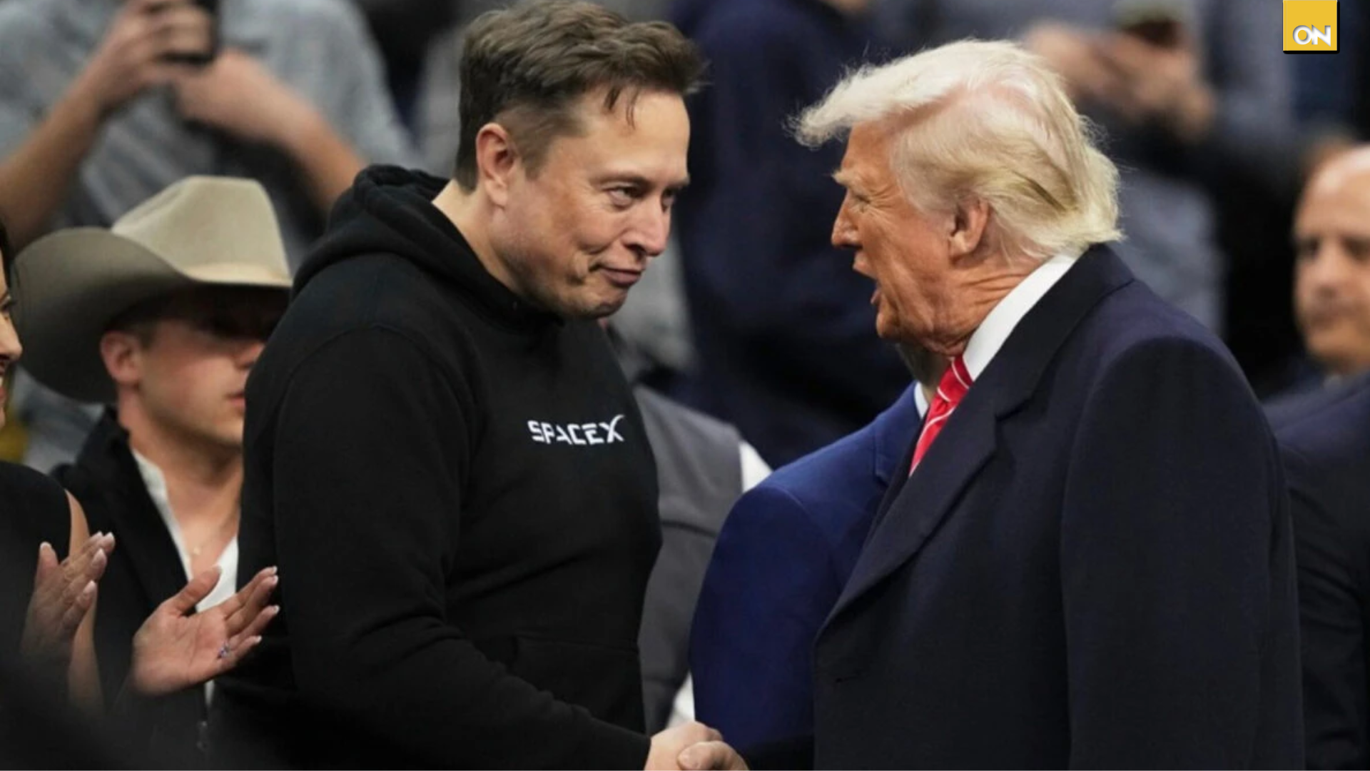 Elon Musk renuncia cargo