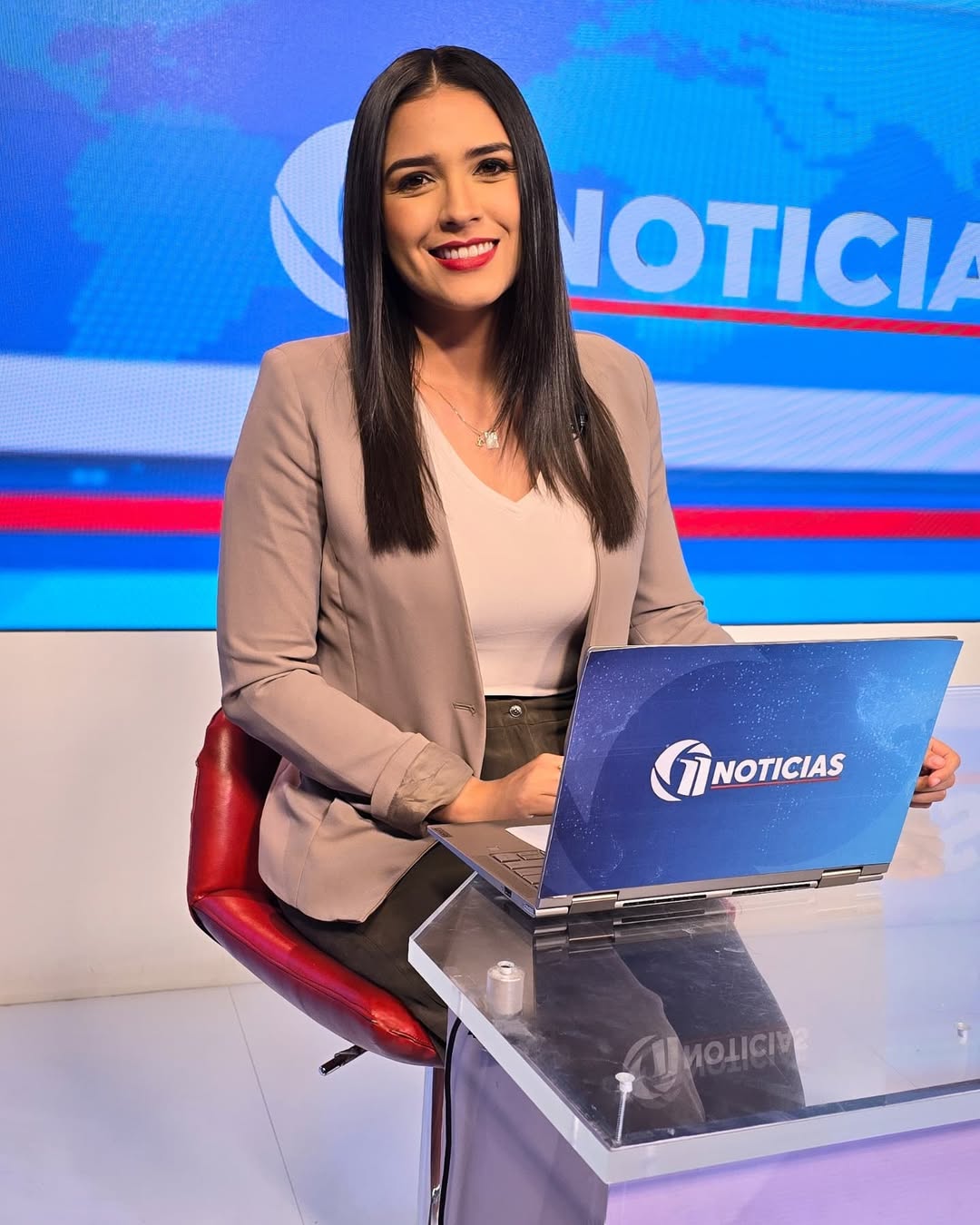 Andrea Hernández, Donna Rivera, Jaime Portillo y Wilfredo Alvarado: los rostros de Canal 11 nominados en los Premios Extra Honduras